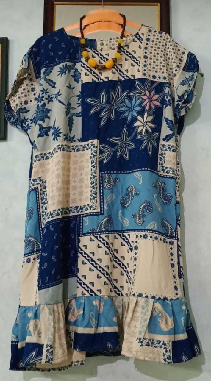 Maxi Dress Batik Rayon Abstrak