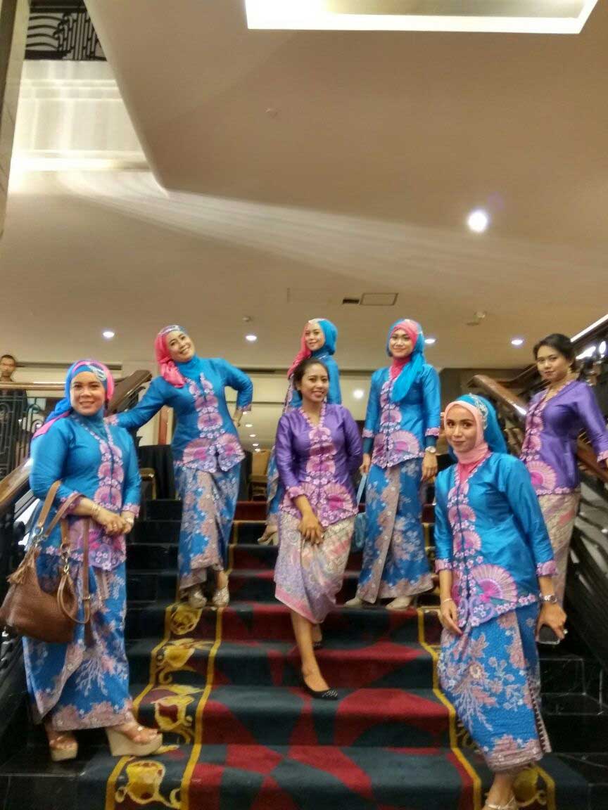 Atasan / Kebaya Encim Bordir Sakura Kipas