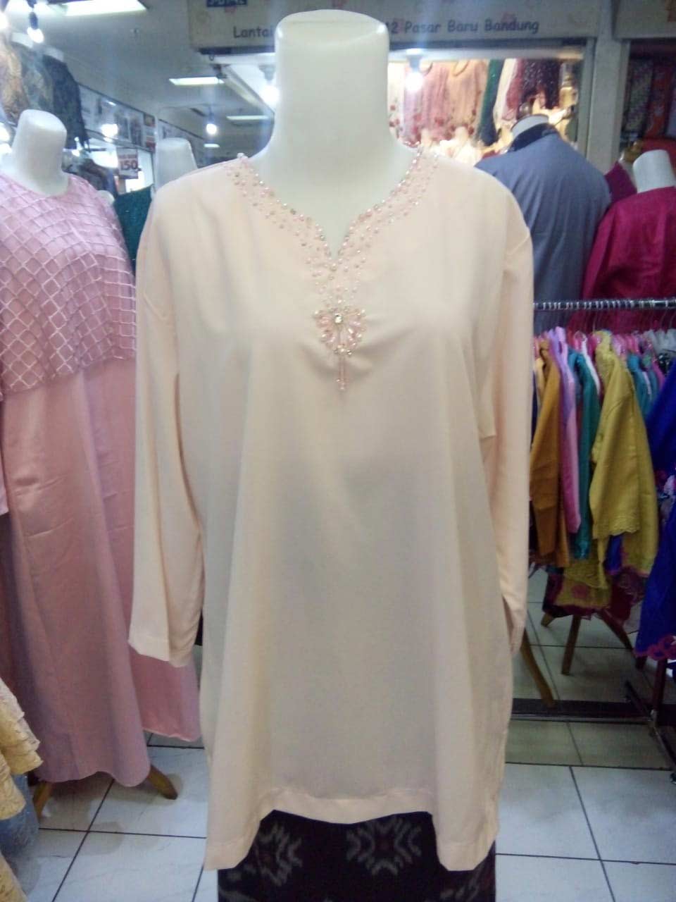 Atasan / Blouse Manik Swarozky