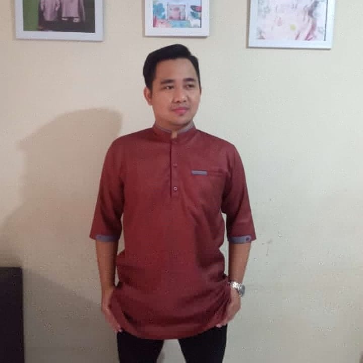 Pakaian Pria Atasan Kemko (Kemeja Koko)