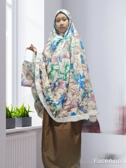 Busana Muslim Wanita Mukena Silk Kembang 2 in 1