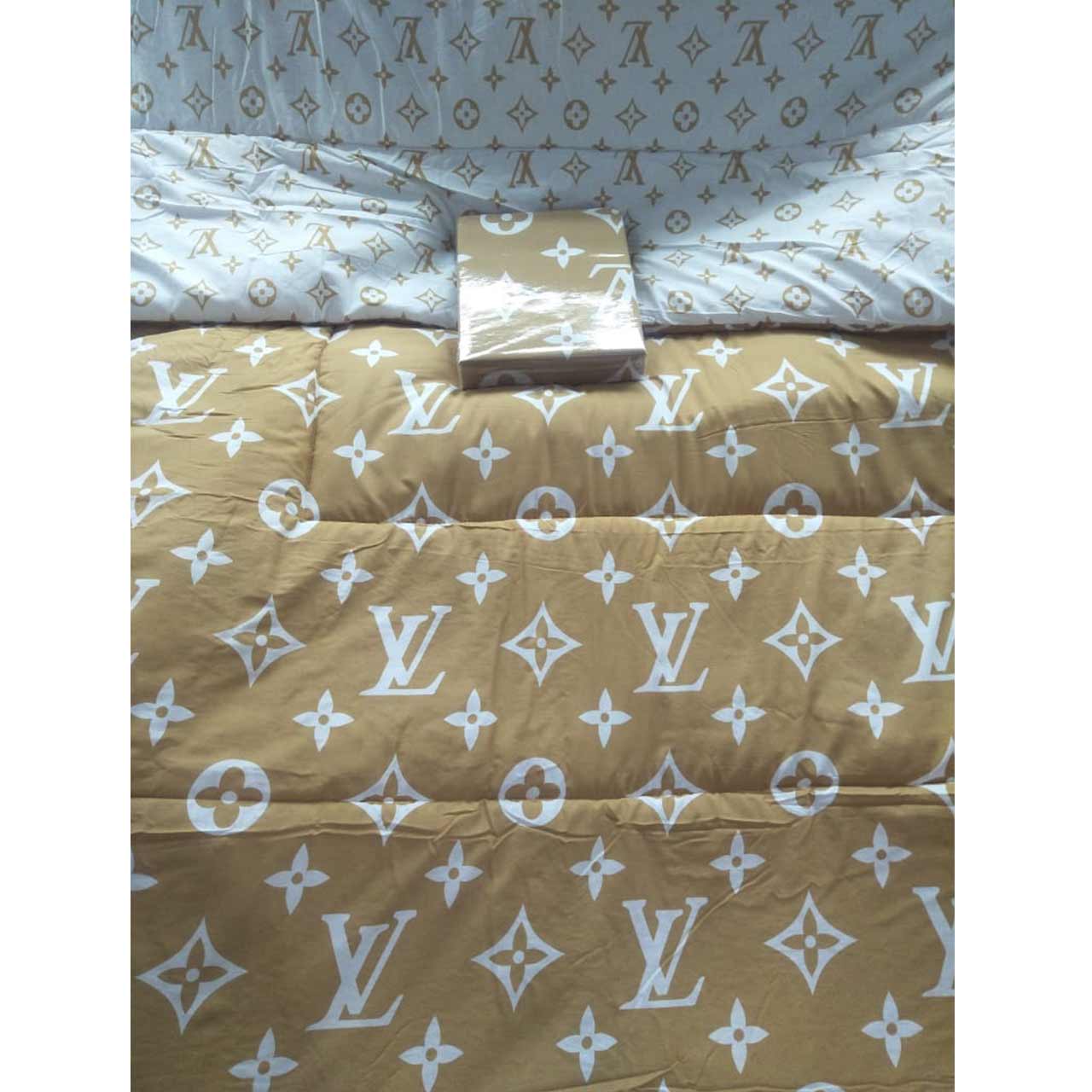 Sprei &amp; Bedcover Motif LV