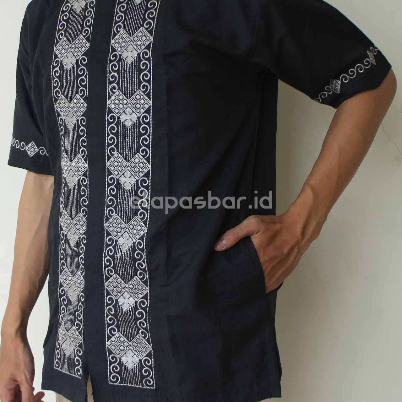 Baju Koko Solusi