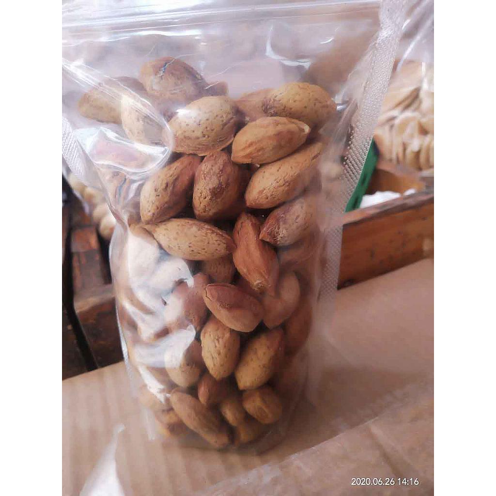 Oleh-Oleh / Almond