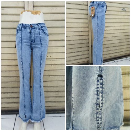 Pakaian Wanita Celana Jeans Cutbray Belah Depan
