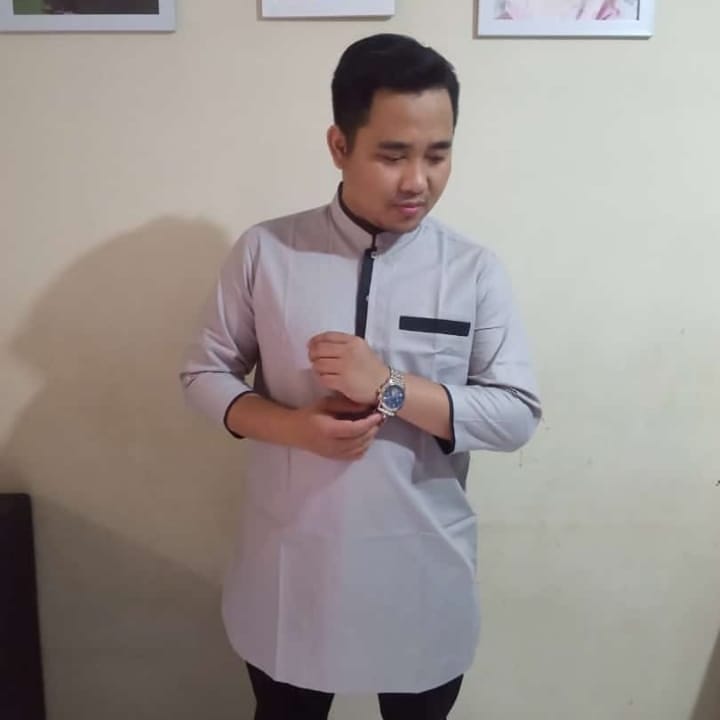 Pakaian Pria Atasan Kemko (Kemeja Koko)