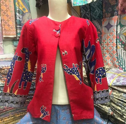 Pakaian Wanita Outer Batik Kancing Dua Gbr 10