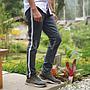Celana Chino List